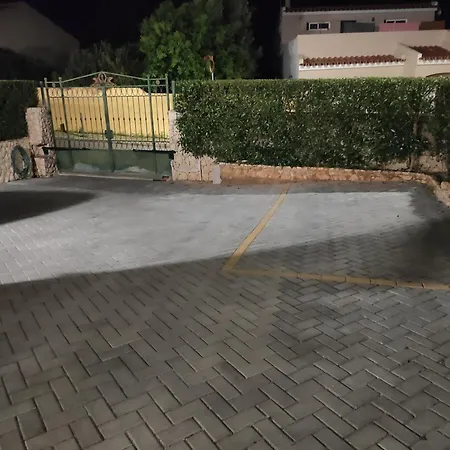 Radu House * Mexilhoeira Grande