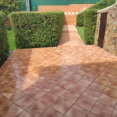 Radu House * Mexilhoeira Grande