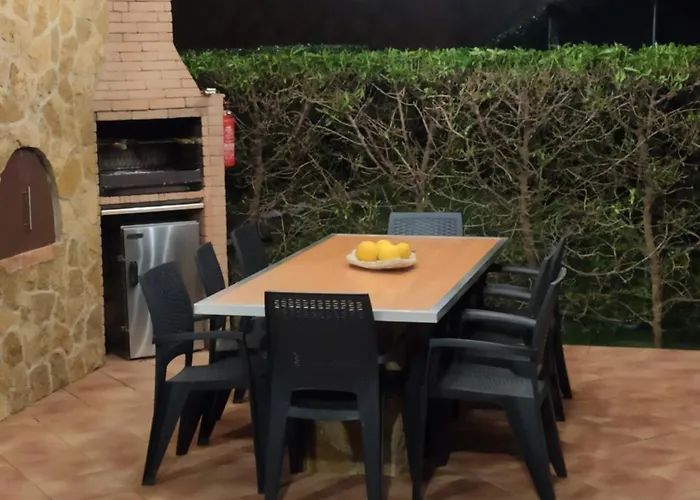 Radu House * Mexilhoeira Grande