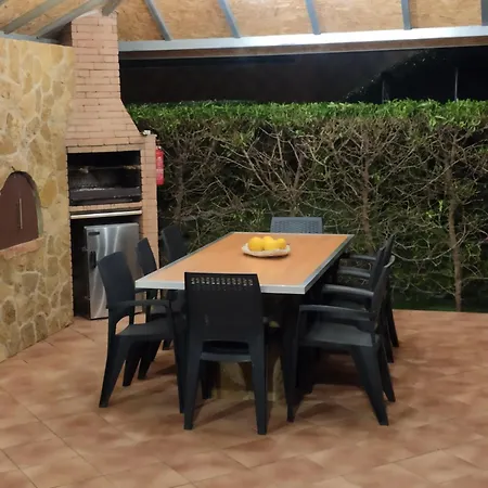 Radu House * Mexilhoeira Grande