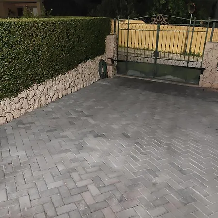 Radu House 公寓