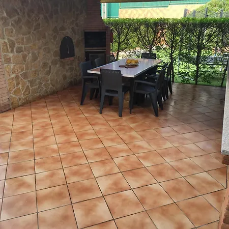 Radu House Apartmán *